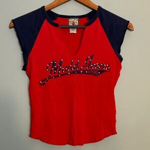 Mudd Jeans Size Large Vintage Y2K RARE Red Raglan Cap-sleeve V-neck t-shirt